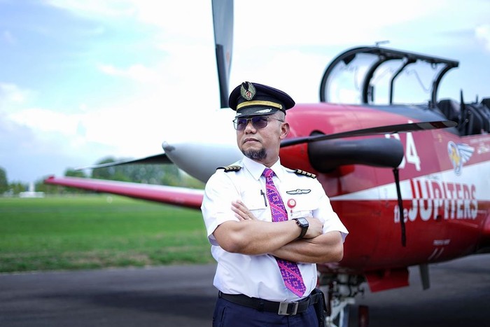 Pilot Nganggur , Jualan Mie Ayam , Pedagang Mie Ayam Harus Bangga Karena Sekarang Bersaing Dengan&nbsp;Pilot