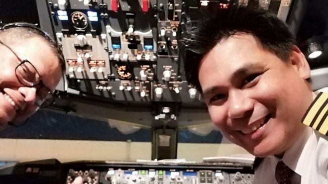 Pilot Nganggur , Jadi Kurir Motor Pengantar Makanan, Yang Jadi Kurir Motor Harus&nbsp;Bangga