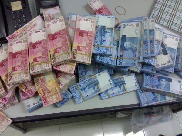 KENYATAAN HIDUP – UANG ITU&nbsp;PENTING